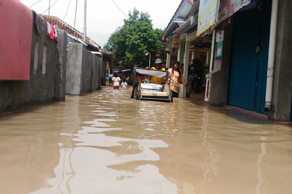 Dampak Banjir Gunung Jati, 1.000 Lebih Rumah Warga Terendam