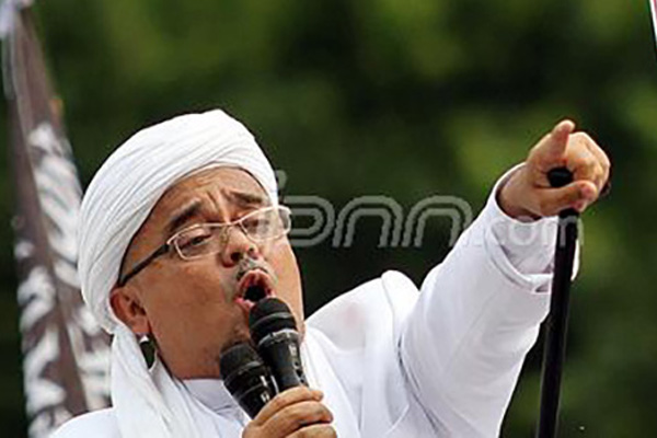 Ternyata Hari Ini Habib Rizieq Batal Pulang