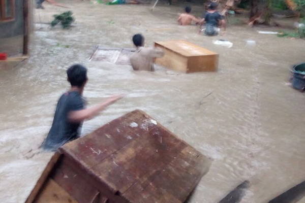 Banjir Bandang Terjang Cibingbin, Banyak Harta Benda Warga Hanyut