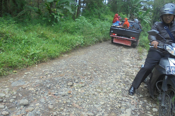 Jalan Nunuk-Sukamenak Rusak Parah, Usul Perbaikan Tak Pernah Direspons