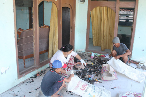 Warga Curug Kandanghaur Takut Ada Serangan Susulan