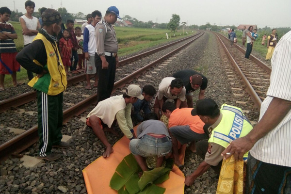 Tidak Mendengar Semboyan 35, Nenek Tewas Ditabrak Kereta Matarmaja