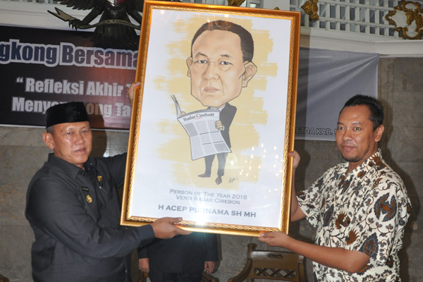 Selamat, Bupati Acep Purnama Raih Person of The Year 2016