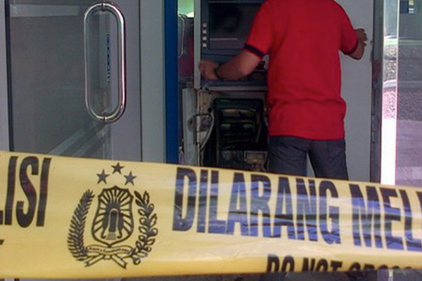 Aksi 15 Menit, 2 Mesin ATM di Jalan Kartini Dirusak