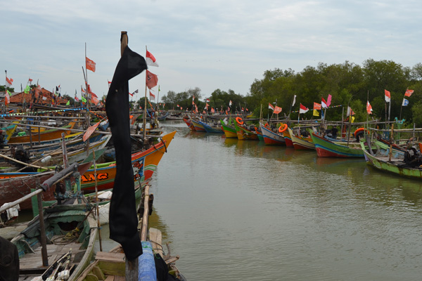 Ratusan Nelayan Ambulu Cirebon Timur Nganggur
