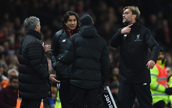 Klopp Protes Umpan Lambung United