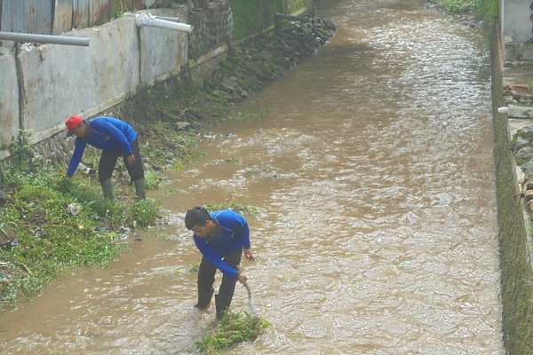 Petugas Pengairan Majalengka Siaga Banjir