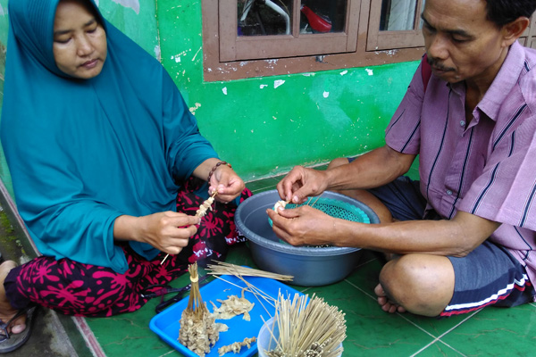 Sate Jamur Tiram dari Lewikujang Mulai Diminati