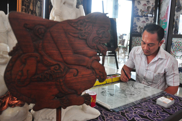 Minim Ruang Pamer Karya, Seniman Cirebon Bagai Air Mengalir