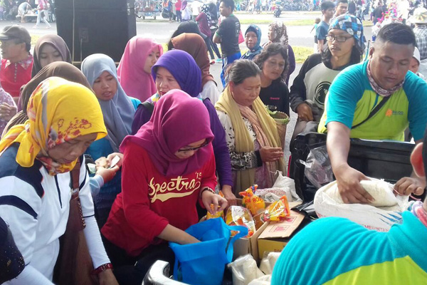 Operasi Pasar Bulog dan TPID; Cabai Mahal, Tapi Tetap Pilih Beras