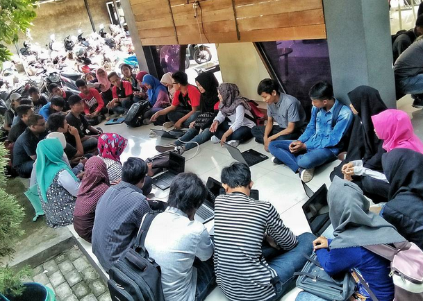 Komunitas CPU; Nggak Cuma Ngulik Komputer, Weekend Belajar Public Speaking