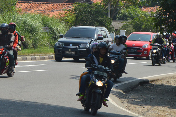 Warga Ingin Trotoar Widasari Bisa Lebih Tinggi