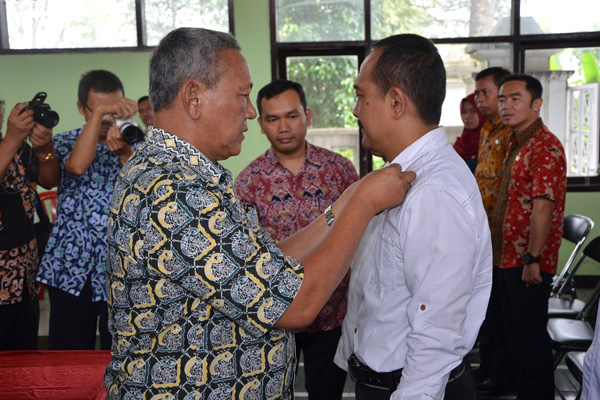 Dokter Dedi Pimpin PMI Kuningan