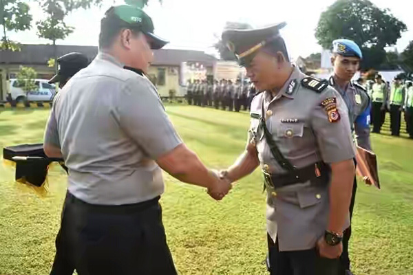 Resnarkoba Polres Cirebon Gelar Sertijab Kasat Baru