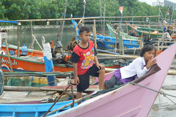 Cuaca Buruk, Nelayan Nelayan Kesulitan Melaut, Akhirnya…