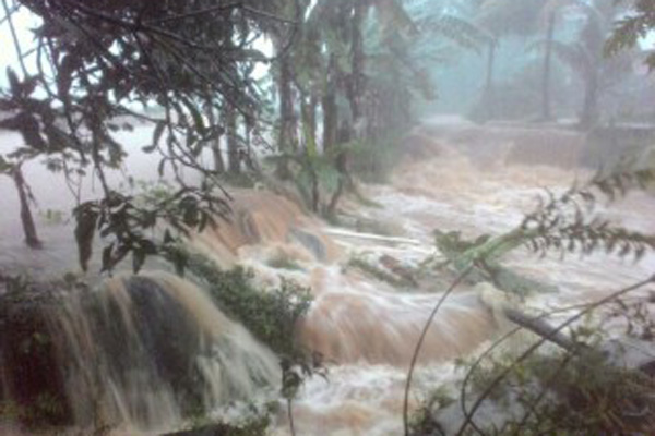 Hujan Lebat, Sungai Meluap, Banjir Kepung Desa Sindangkasih