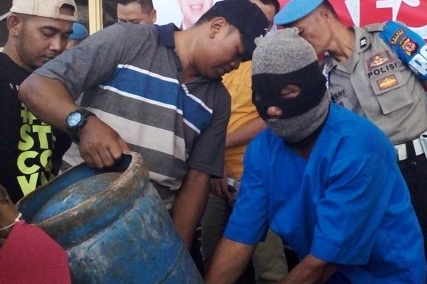 Sopir Agen Gas Elpiji Dibekuk Polisi, Ini Modusnya