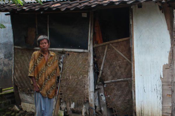 Bersama Istri, Said Tinggal di Gubuk 6 Meter Persegi