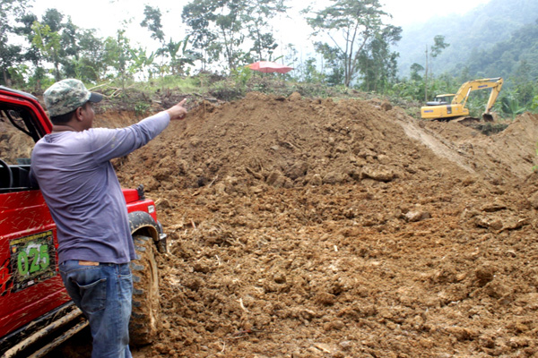 1 Hektare Lahan Relokasi Warga Cimeong Mulai Digarap