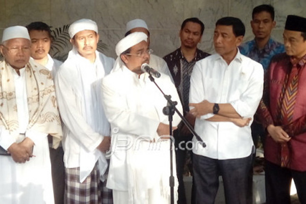 Dipuji karena Temui Ulama, Ini Reaksi Wiranto