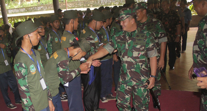 Tumbuhkan Cinta Tanah Air, 300 Pelajar Kuningan Ikuti Pendidikan Bela Negara