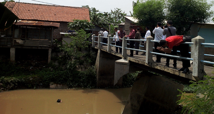 Bahaya! Penyangga Jembatan Kali Banjir Kanal Patah, Ini Desakan LPM Sukapura