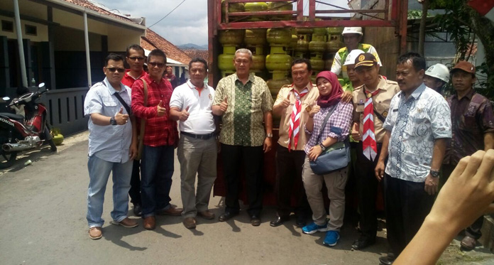 Pemkab Kuningan Gelar Operasi Pasar Gas Melon, Langsung Diserbu Warga