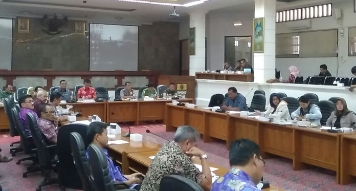 Warga RW 10 Sukapura Tolak Masuk Kabupaten, Walikota Minfa Maaf saat Rapat