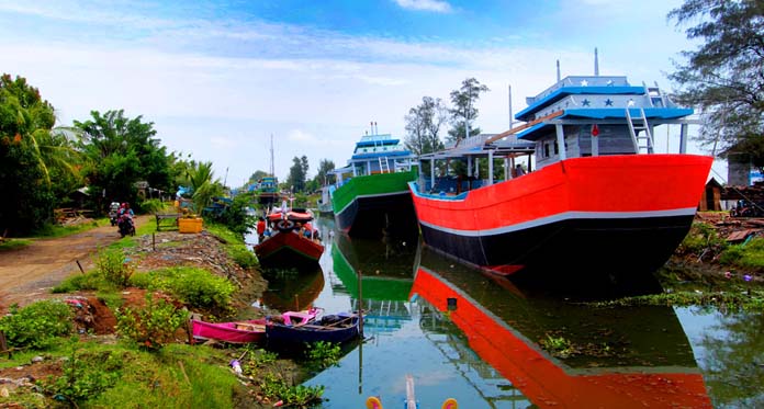 Gara-Gara Proses SIPI Lama, Ratusan Kapal Nelayan Menganggur