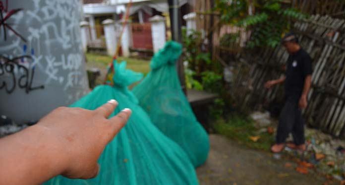 Warga Resah, Pondasi Tiang Flyover Gebang Ambles