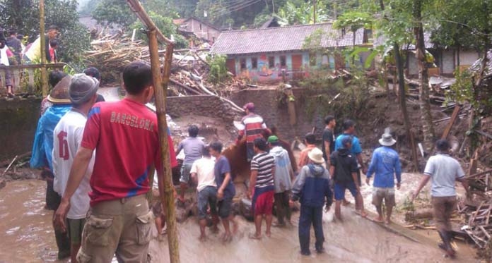 Banjir Bandang Terjang Magelang, 5 Warga Tewas, 5 Hilang