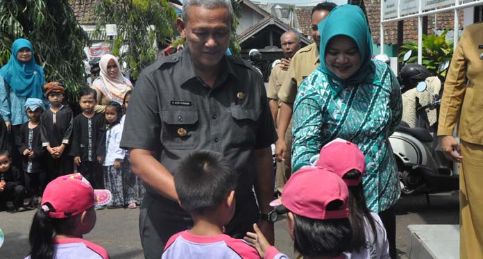 Bupati Acep Kampanyekan Stop Buang Air Besar Sembarangan