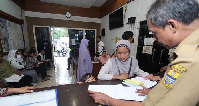 Server E-KTP Masih Ngadat, Warga Terpaksa Terima Suket