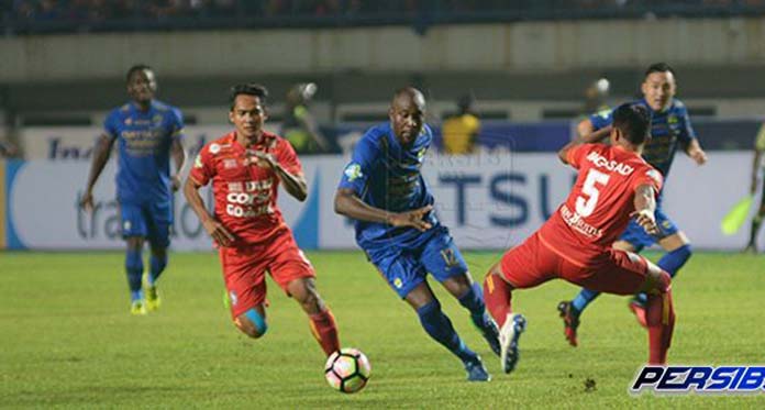 Mainkan Essien dan Cole, Persib Ditahan Imbang Arema