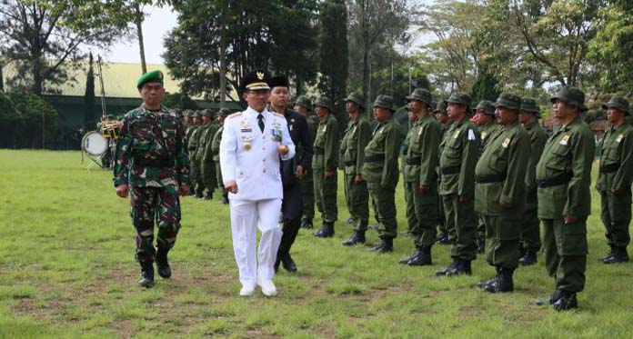 120 Aparatur Desa Kabupaten Cirebon Dibekali Latihan Militer