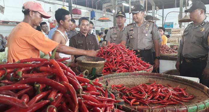 Jelang Ramadan Kapolres Ciko Sambangi Pasar, Cek Harga Sembako