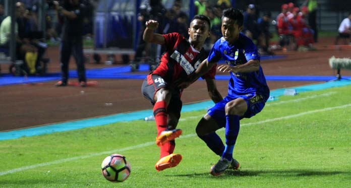 1 Persib v Persipura 0, Berhasil karena Natshir