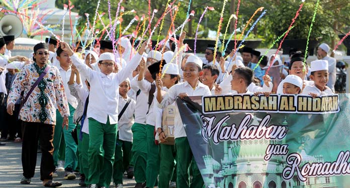 Pawai Taaruf Sambut Ramadan 1438 H