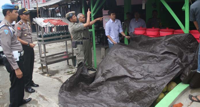 Abaikan Surat Edaran Bupati, Jam 12 Siang Warung Makan Sudah Buka