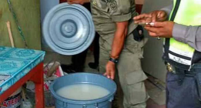 Operasi Pekat, Muspika Jatibarang Sita Puluhan Liter Tuak