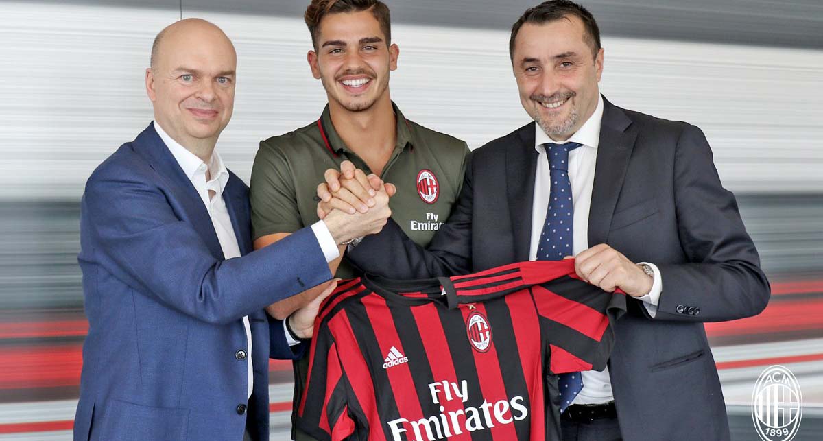 Bursa Transfer Pemain Musim Panas, Milan Agresif Perkuat Lini Depan