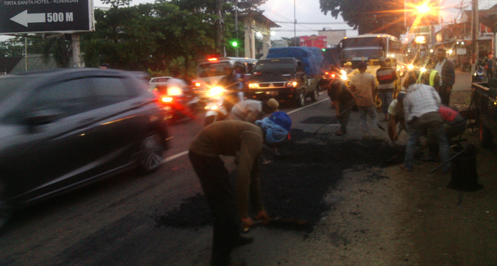 Demi Kenyamanan Mudik, DPUPR Kuningan Perbaiki Jalan