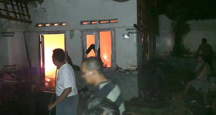 Berawal dari Nyala Obat Nyamuk, Rumah Terbakar