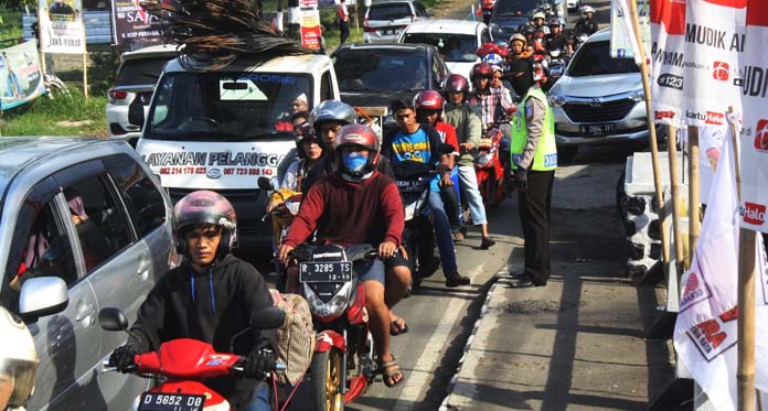 H+3 Lebaran, Arus Lalu Lintas Jalur Kuningan Masih Padat