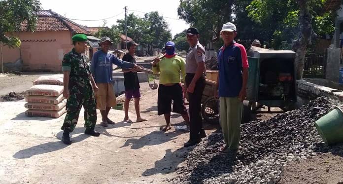 Pakai Dana Desa, Pemdes Larangan Bangun Jalan dengan Betonisasi