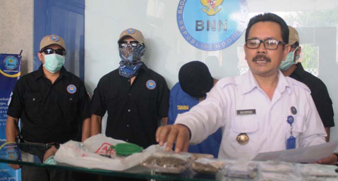 Butuh Biaya Istri Melahirkan, Pemuda 17 Tahun Ini Pilih Jual Ganja