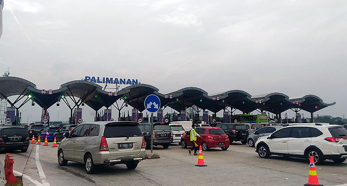 Arus Lalulintas di Gerbang Tol Palimanan Turun