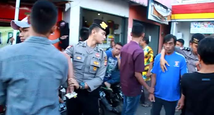 Polisi Gerebek Warung Tempat Transaksi Obat Terlarang