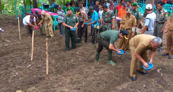 Pemkab Kuningan Topang Peningkatan Produksi Kedelai Nasional