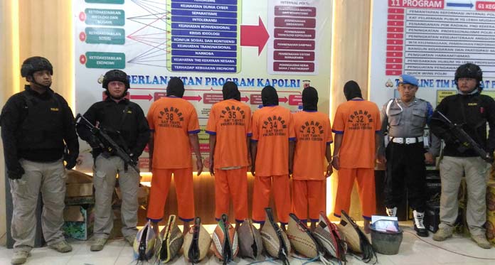 Polisi Tahan 5 Pelaku Judi Sabung Ayam, 5 Lainnya Dibebaskan